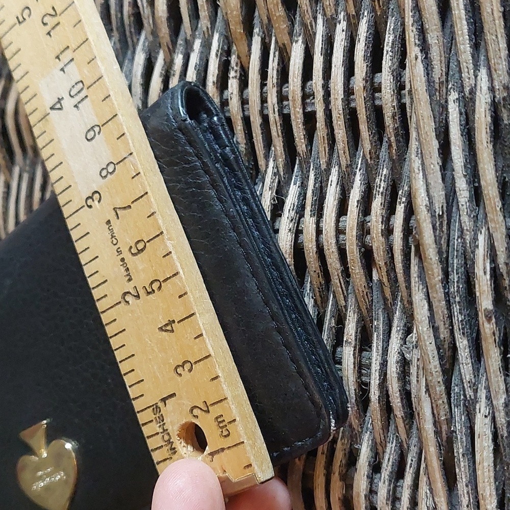 Kate Spade Leather Wallet *Final Price* - Picture 10 of 16